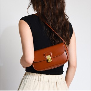 French niche underarm bag for women 2023 new high-end shoulder bag fashionable all-match messenger bag one piece drop shipping