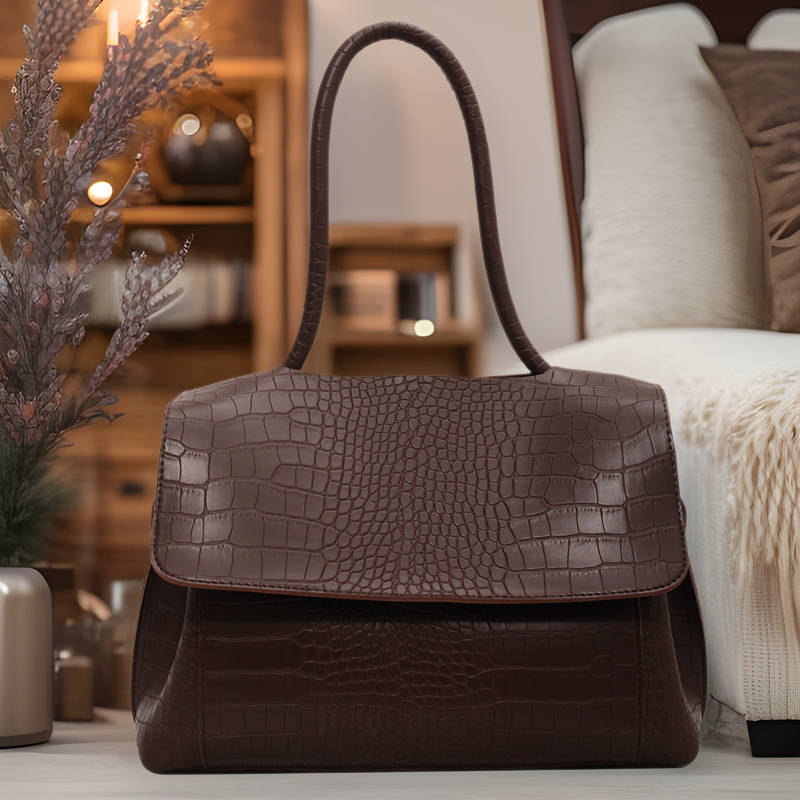 Bags for women, large capacity, 2025 new style, high-end, stylish, underarm messenger bag, shoulder commuter bag, hand-held tote bag.