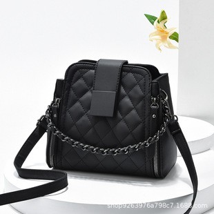2024 new high-end Korean style fashion texture small bag Internet celebrity popular shoulder bag diamond bucket bag