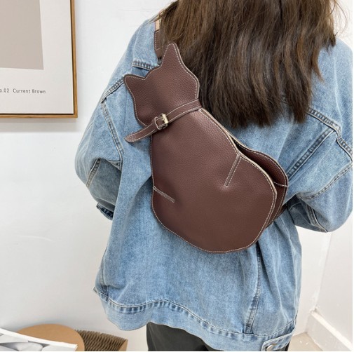 Chest backpack women's cute cat bag retro chest bag waist slung shoulder bag women's bag foreign trade generation women's bag.